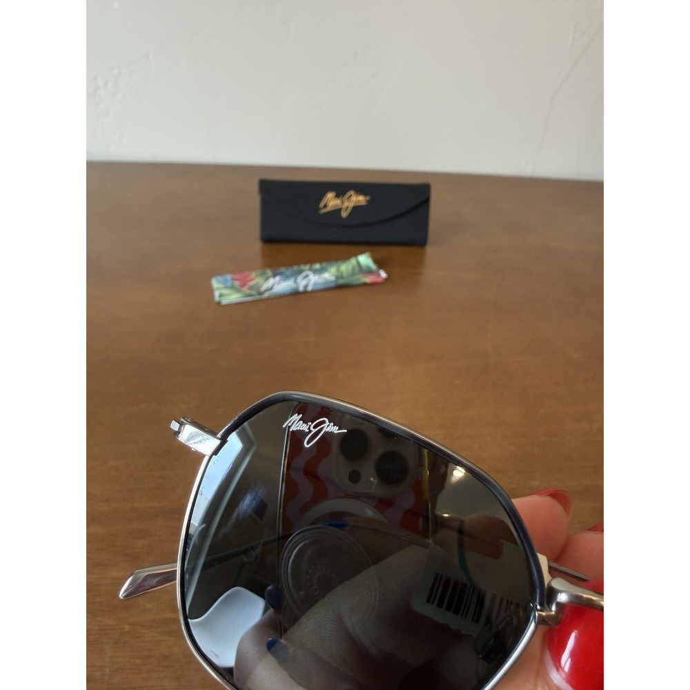 MAUI JIM MOON DOGGY NEW 874-11B TITANIUM NEUTRAL GREY POLARIZED SUNGLASSES - Picture 3 of 3